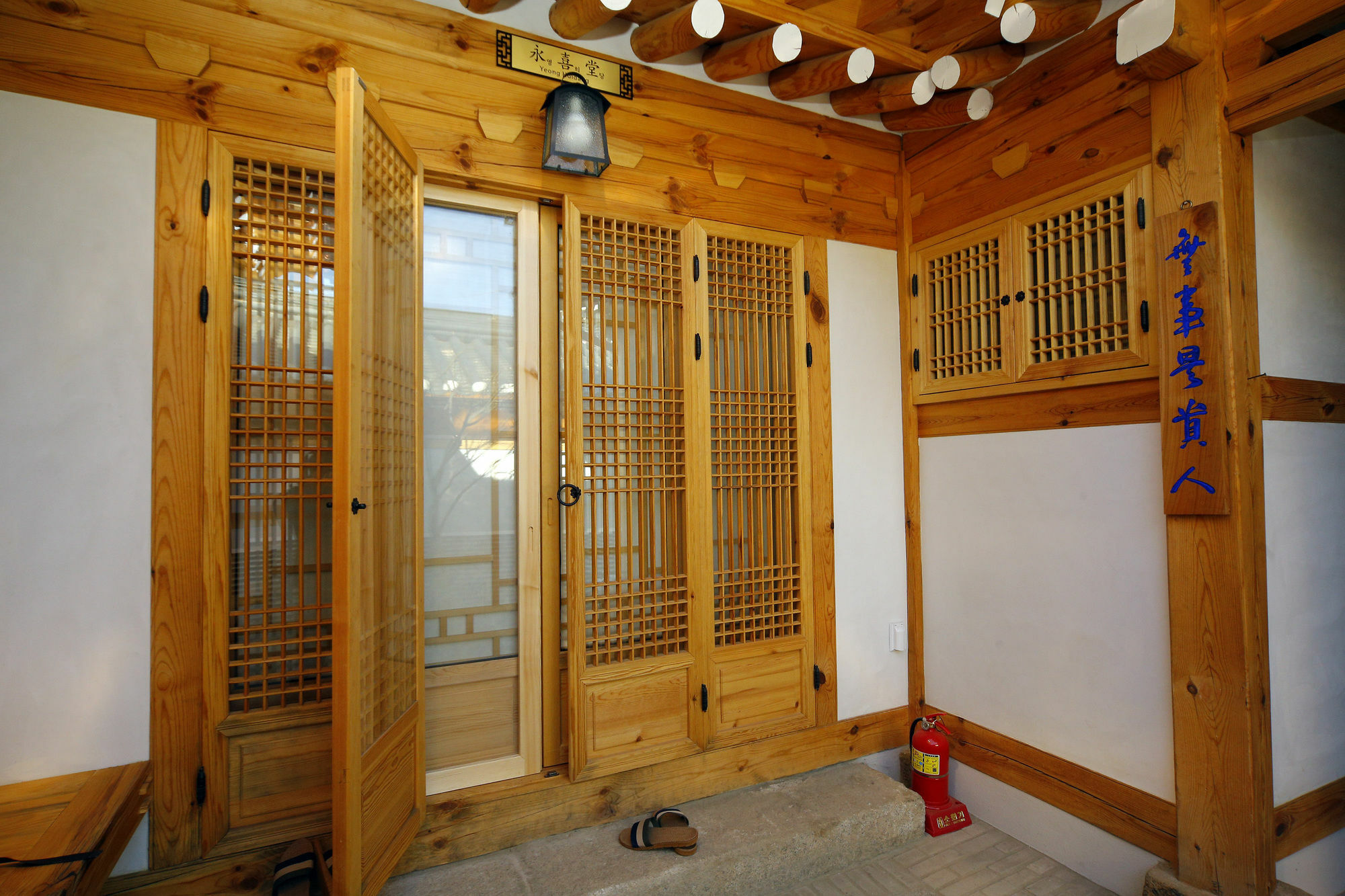 Hanok 24 Guesthouse Gyeongbokgung Seul Dış mekan fotoğraf