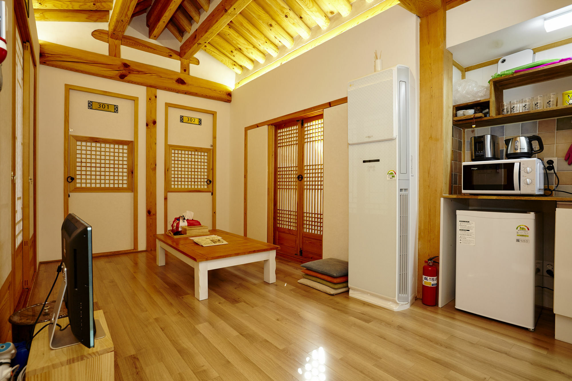 Hanok 24 Guesthouse Gyeongbokgung Seul Dış mekan fotoğraf