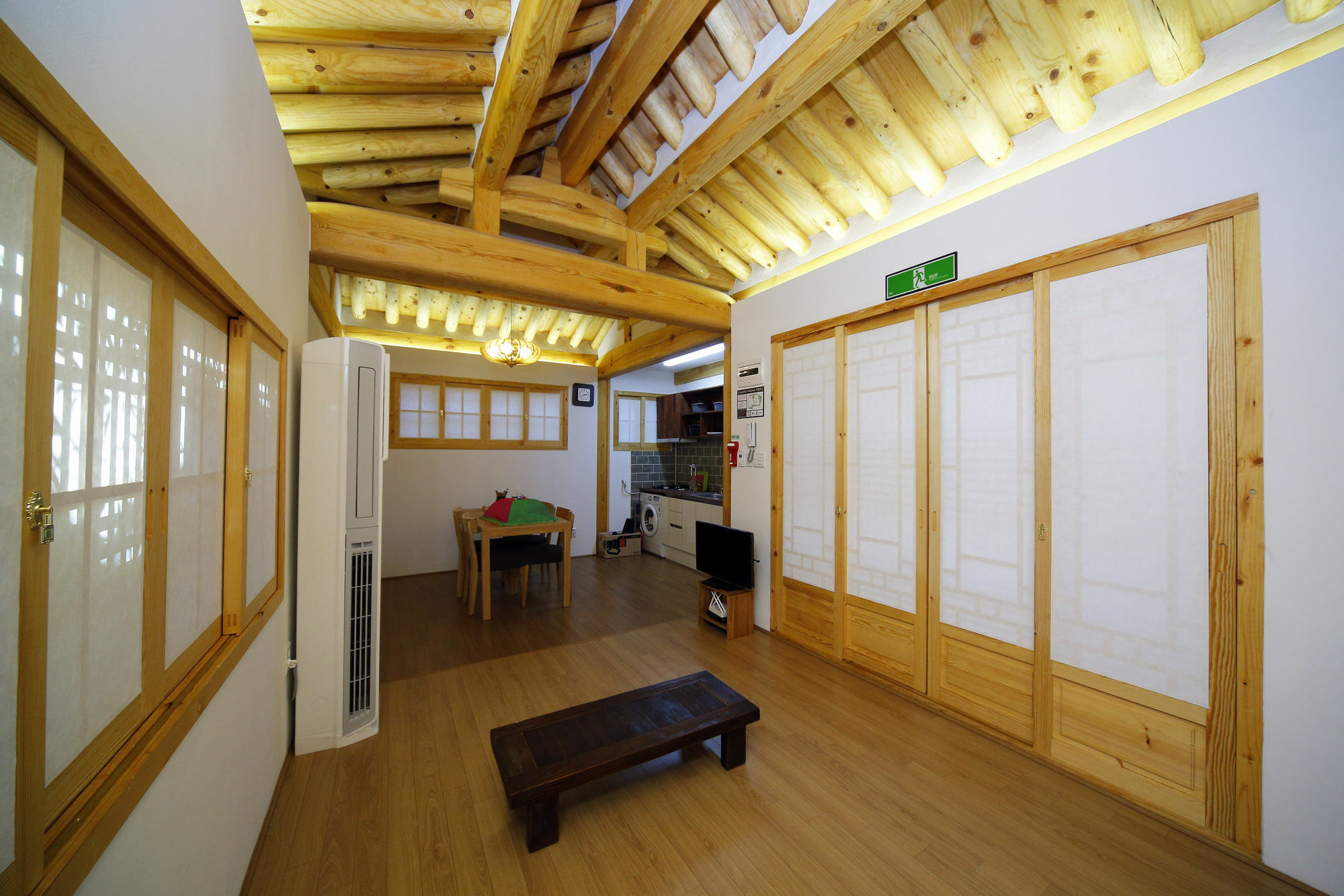 Hanok 24 Guesthouse Gyeongbokgung Seul Dış mekan fotoğraf